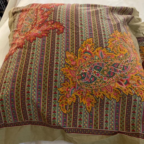 Large euro shams by Pierre Frey new paisley khaki all cotton price is for 3 new - Picture 1 of 4